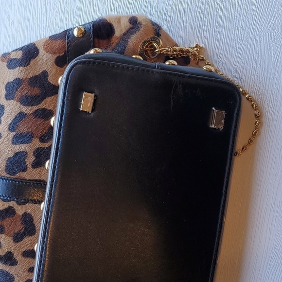 St. John Gold Chain Studded Leopard PonyHair Leather Shoulder Bag Purse Like New - Picture 6 of 14